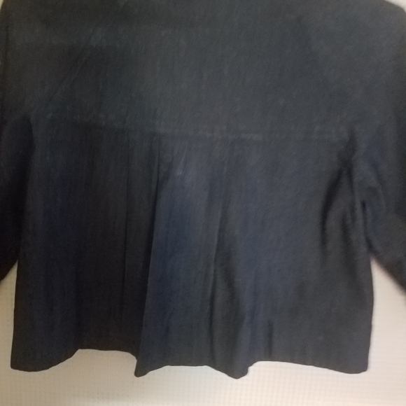 Light Jean jacket - Picture 5 of 11